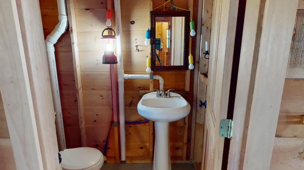25 Hotel Cove Road Harrington ME 04643