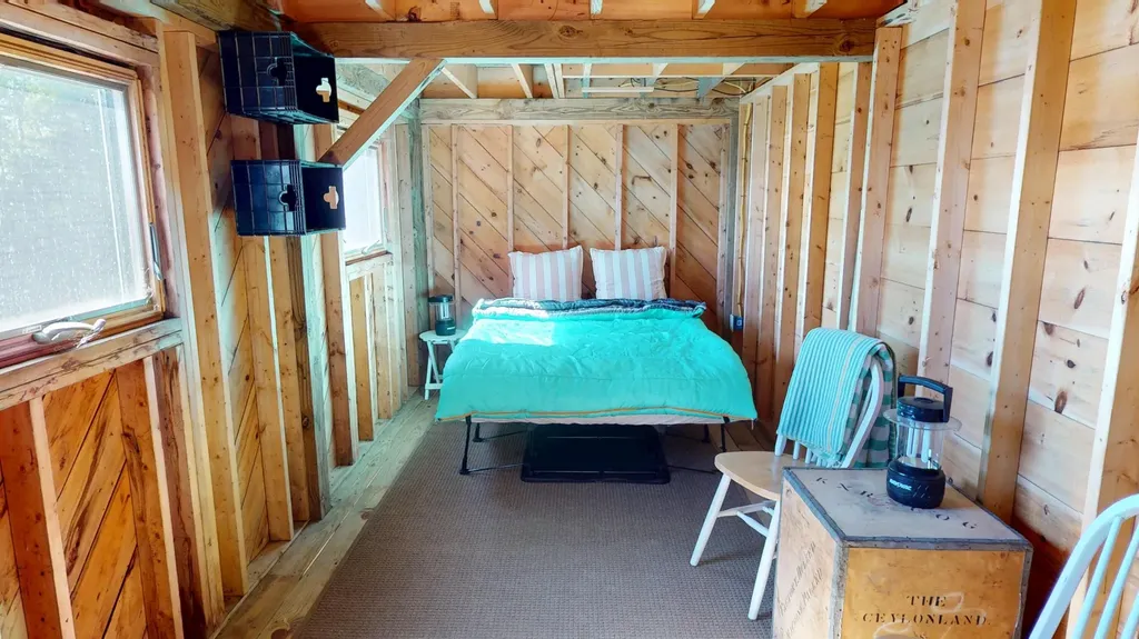 25 Hotel Cove Road Harrington ME 04643