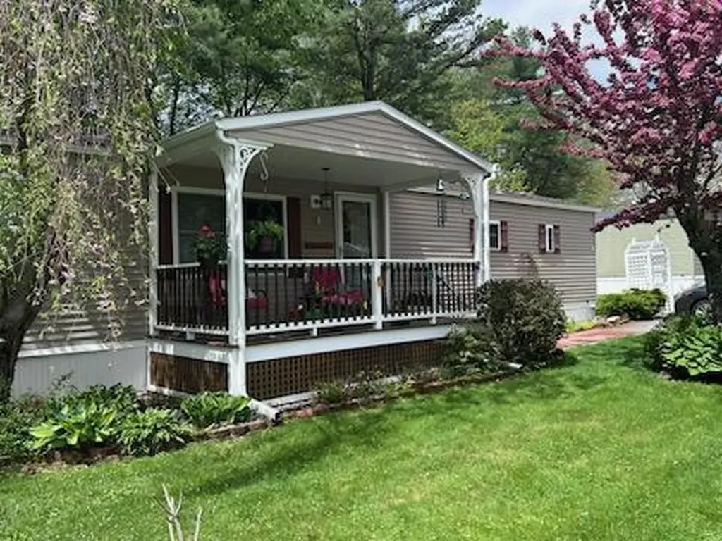 8 Fairview Drive Lisbon ME 04250