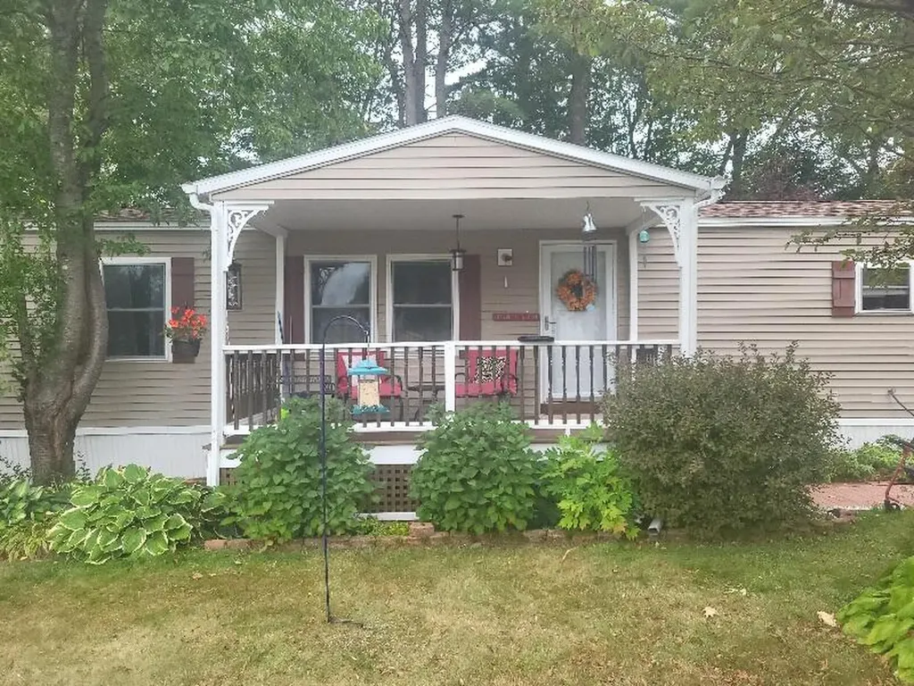 8 Fairview Drive Lisbon ME 04250