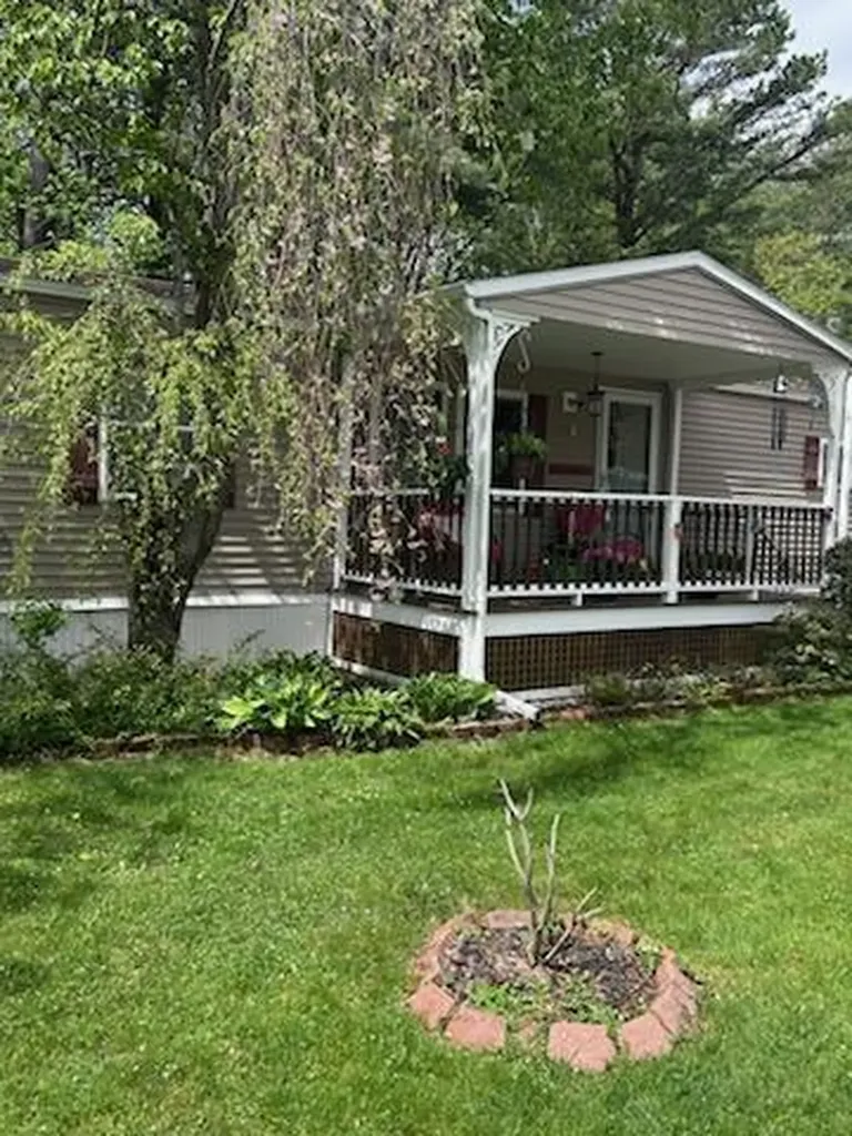 8 Fairview Drive Lisbon ME 04250