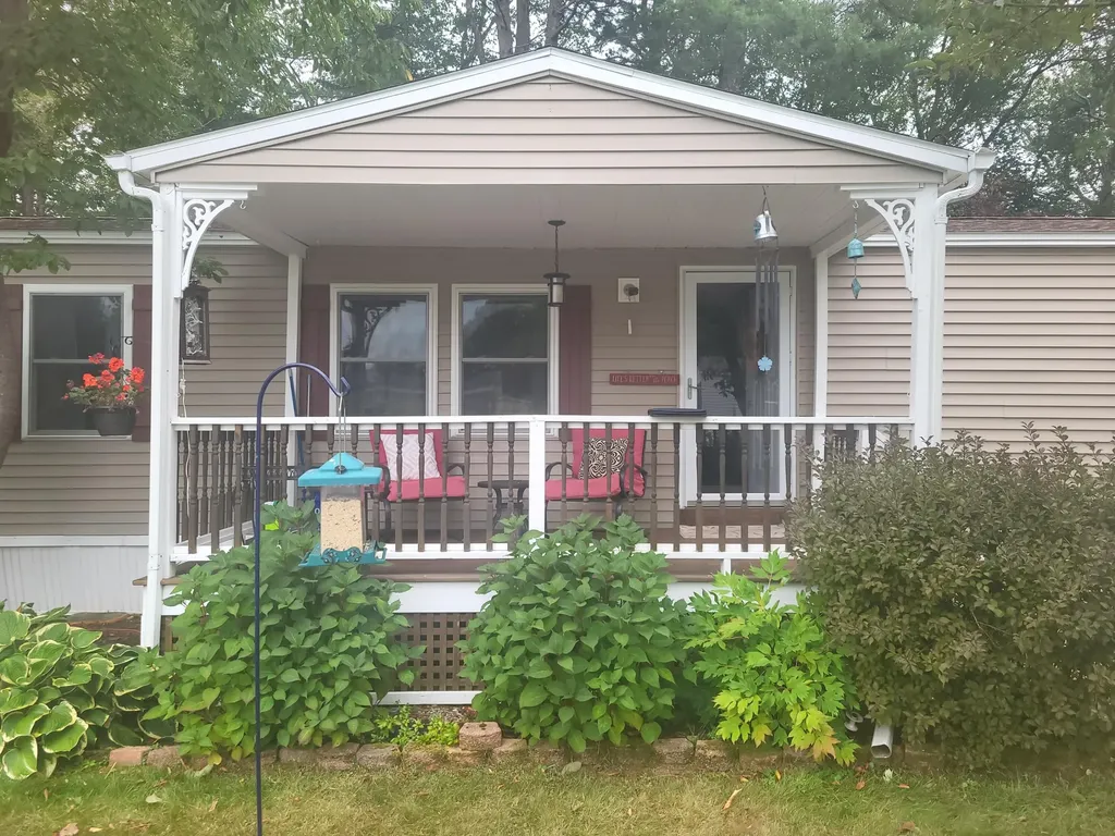 8 Fairview Drive Lisbon ME 04250
