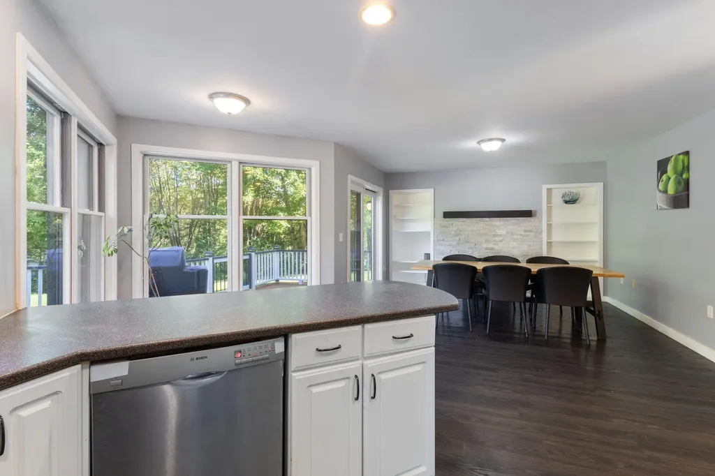 67 Field Road Falmouth ME 04105