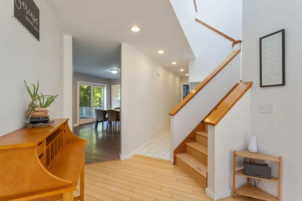 67 Field Road Falmouth ME 04105
