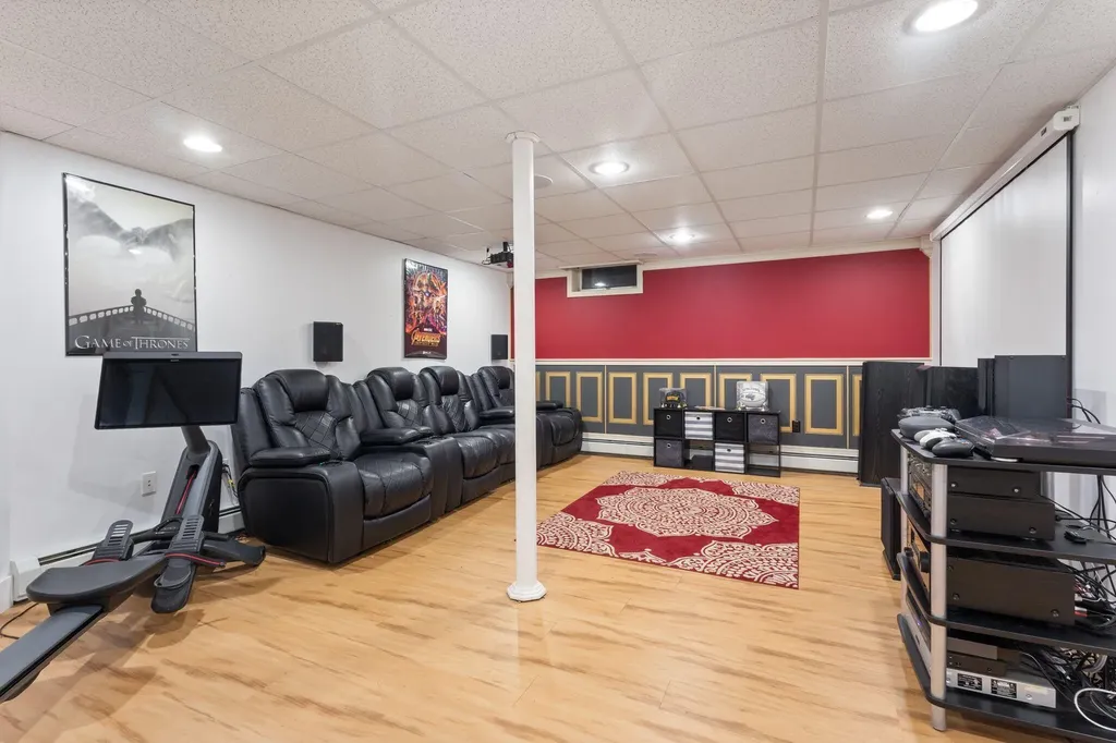 67 Field Road Falmouth ME 04105