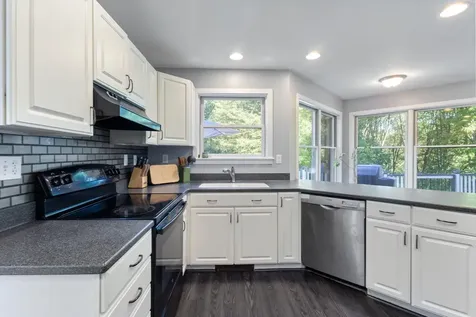 67 Field Road Falmouth ME 04105