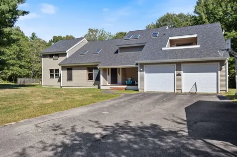 67 Field Road Falmouth ME 04105