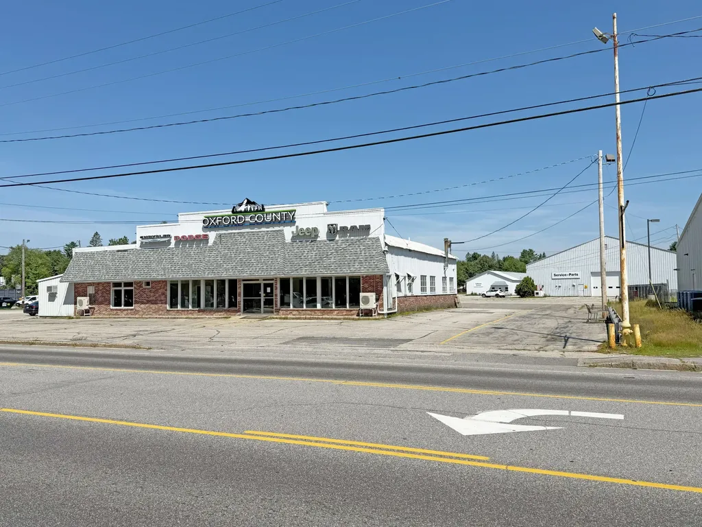 209 Main Street Paris ME 04281
