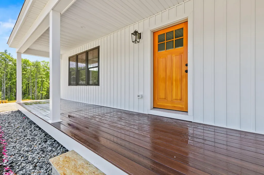 62 Woodcock Drive Gray ME 04039