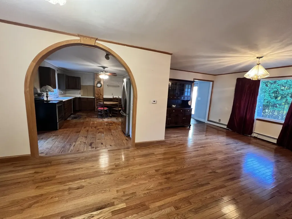 1068 Main Road Eddington ME 04428