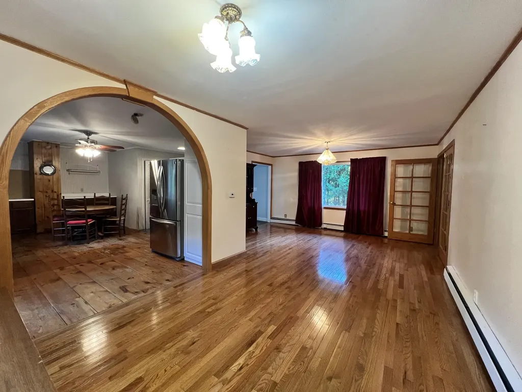 1068 Main Road Eddington ME 04428