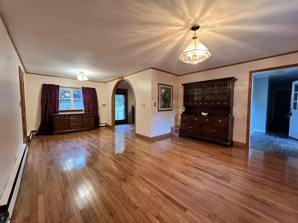 1068 Main Road Eddington ME 04428