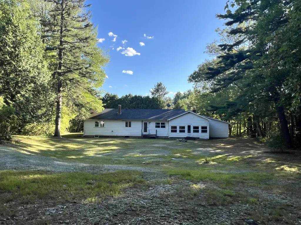 1068 Main Road Eddington ME 04428