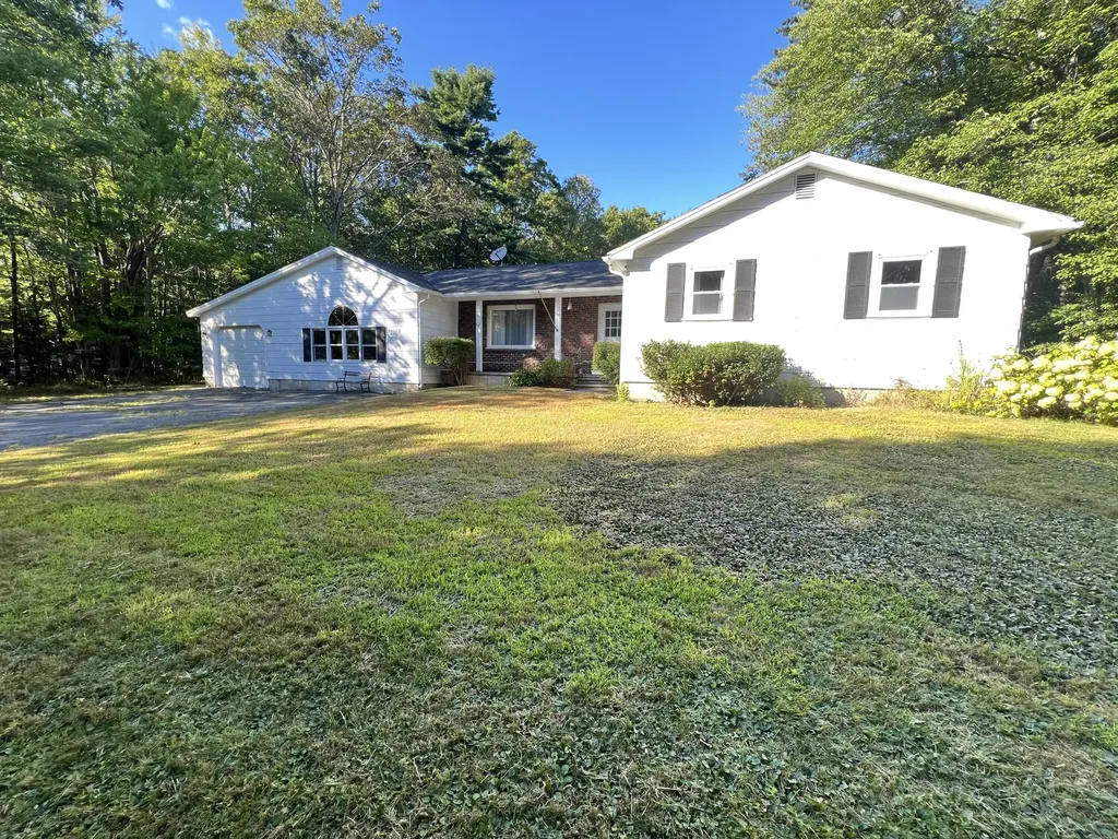1068 Main Road Eddington ME 04428