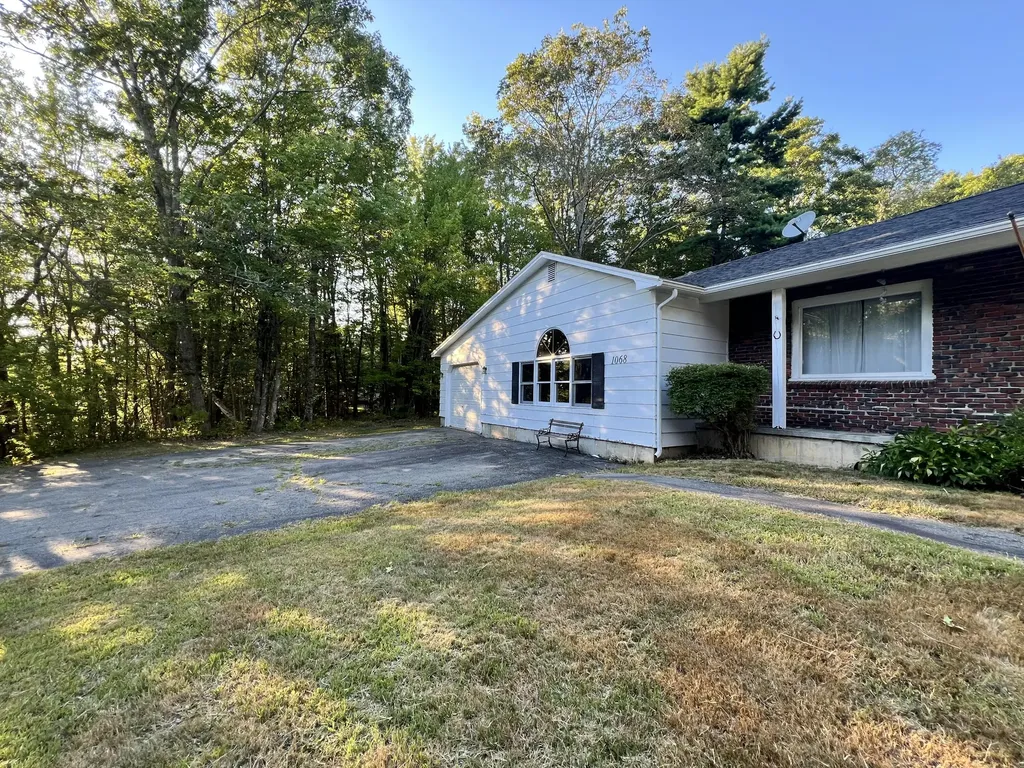 1068 Main Road Eddington ME 04428