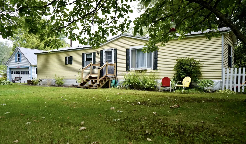 408 & 412 Hunnewell Avenue Pittsfield ME 04967