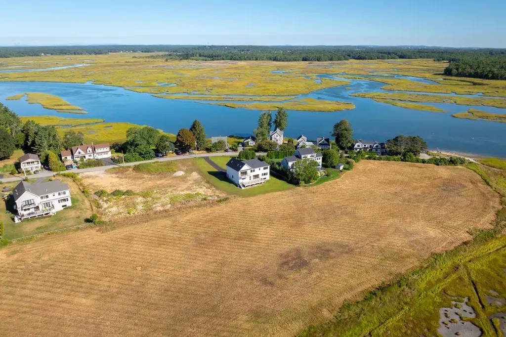 49 Seavey Landing Road Scarborough ME 04074