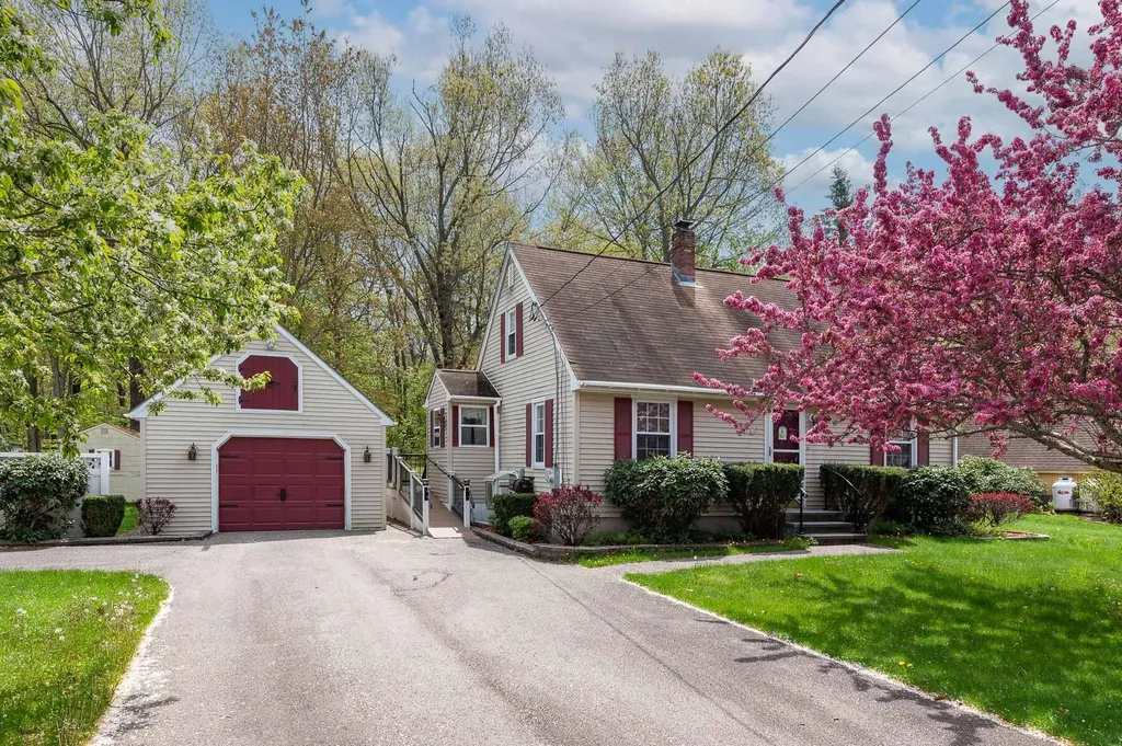 60 Plaza Drive Sanford ME 04073