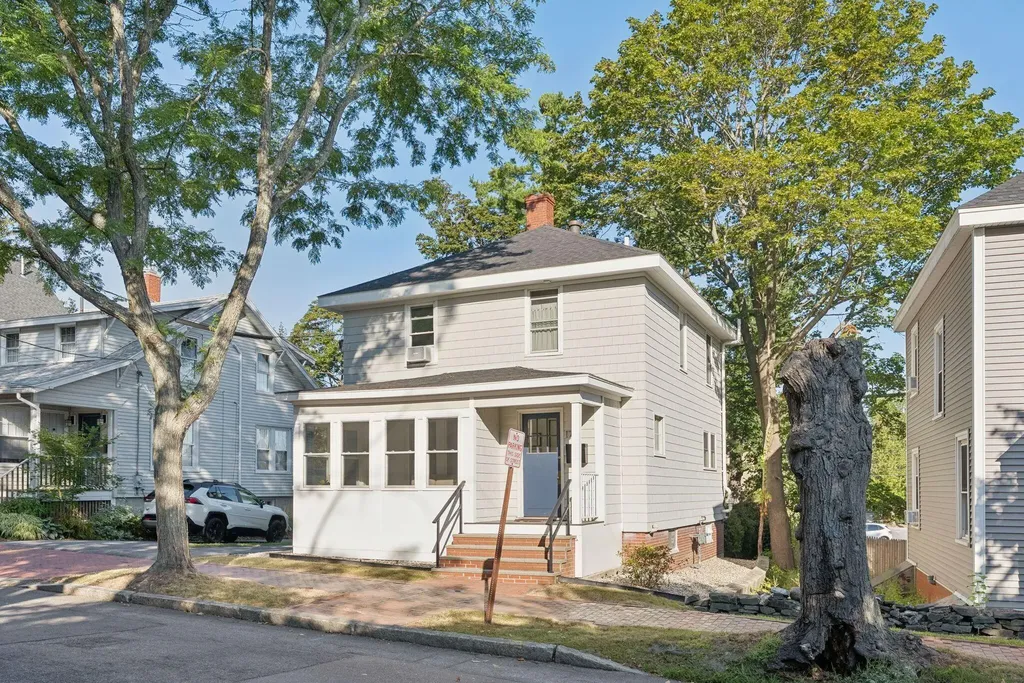 17 Pitt Street Portland ME 04103