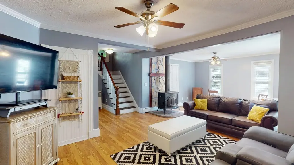 1786 Union Street Bangor ME 04401