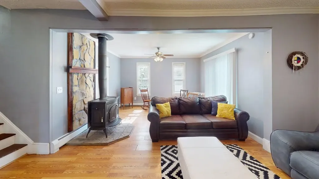 1786 Union Street Bangor ME 04401
