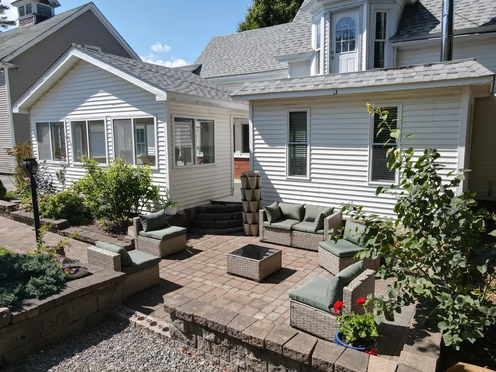 1786 Union Street Bangor ME 04401