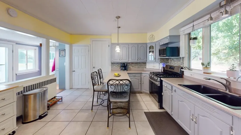 1786 Union Street Bangor ME 04401