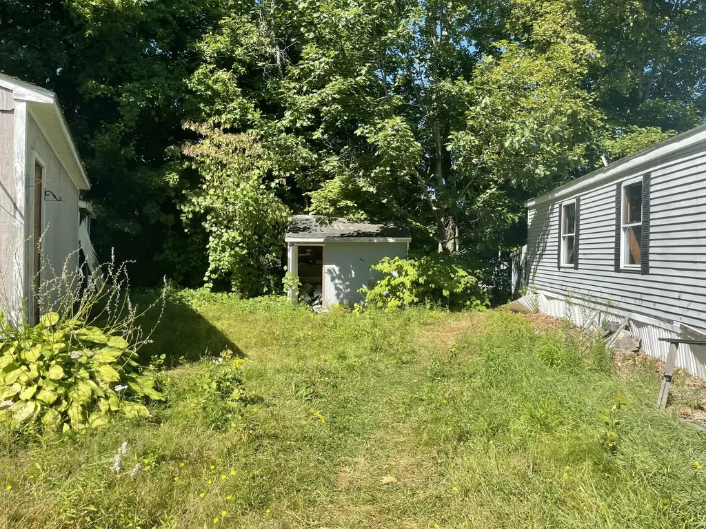 7 Dartmouth Street Skowhegan ME 04976