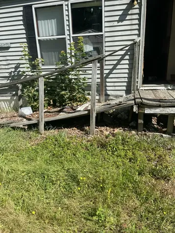 7 Dartmouth Street Skowhegan ME 04976