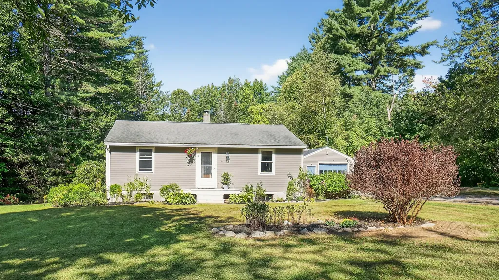 4 Orchard Road Cumberland ME 04021