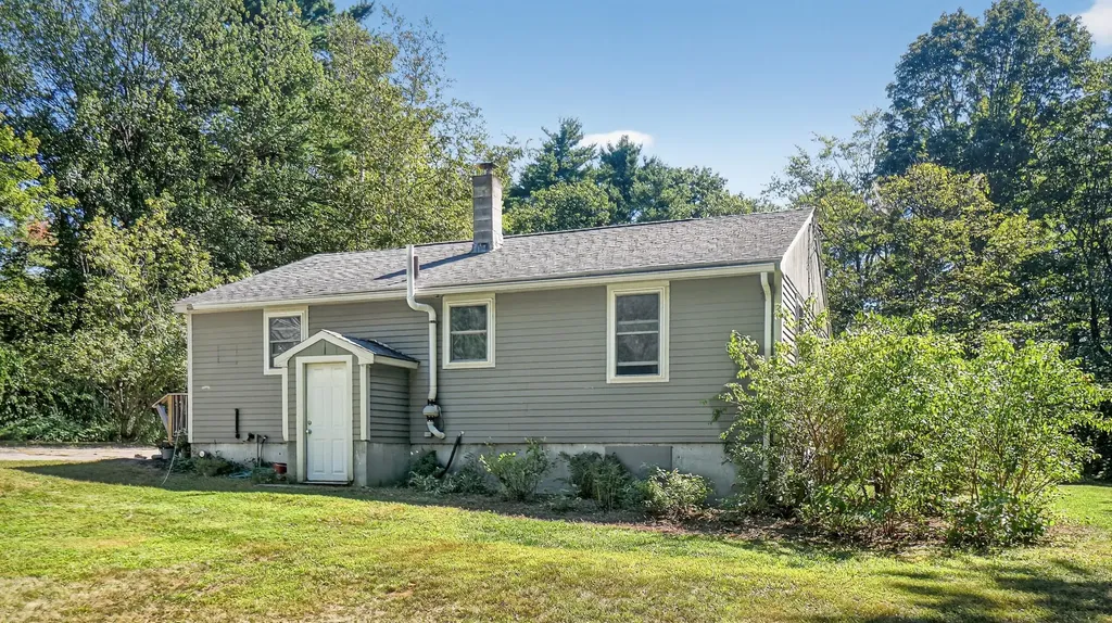 4 Orchard Road Cumberland ME 04021
