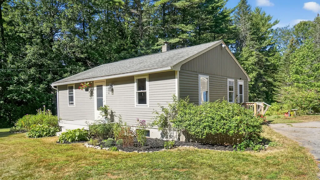 4 Orchard Road Cumberland ME 04021