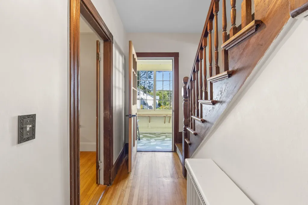61 Tenth Street Auburn ME 04210
