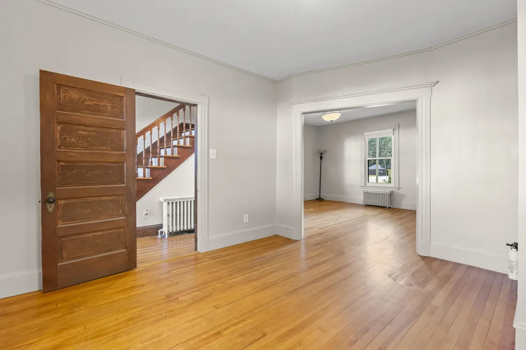 61 Tenth Street Auburn ME 04210