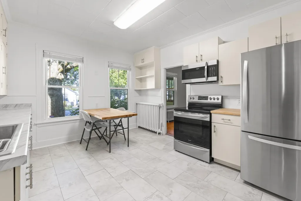 61 Tenth Street Auburn ME 04210