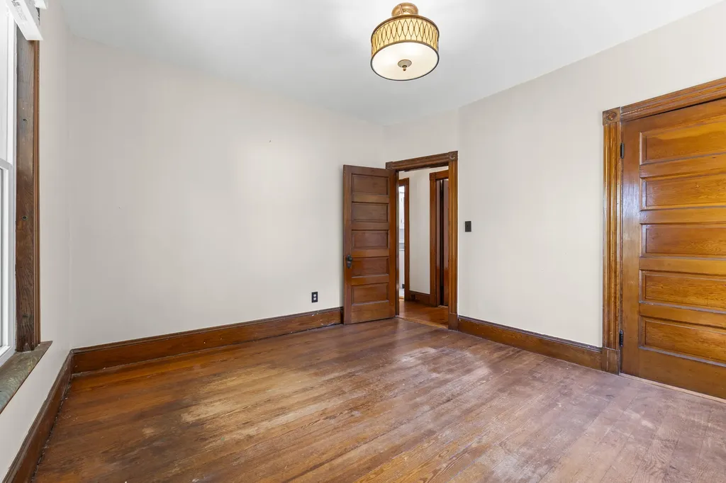 61 Tenth Street Auburn ME 04210