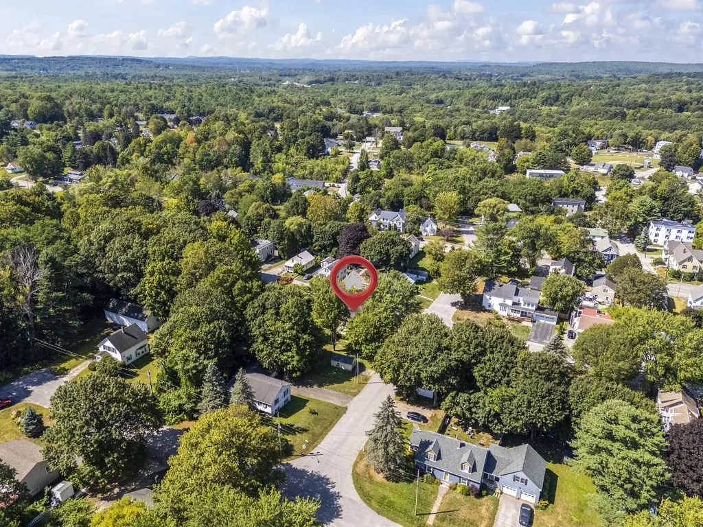 61 Tenth Street Auburn ME 04210