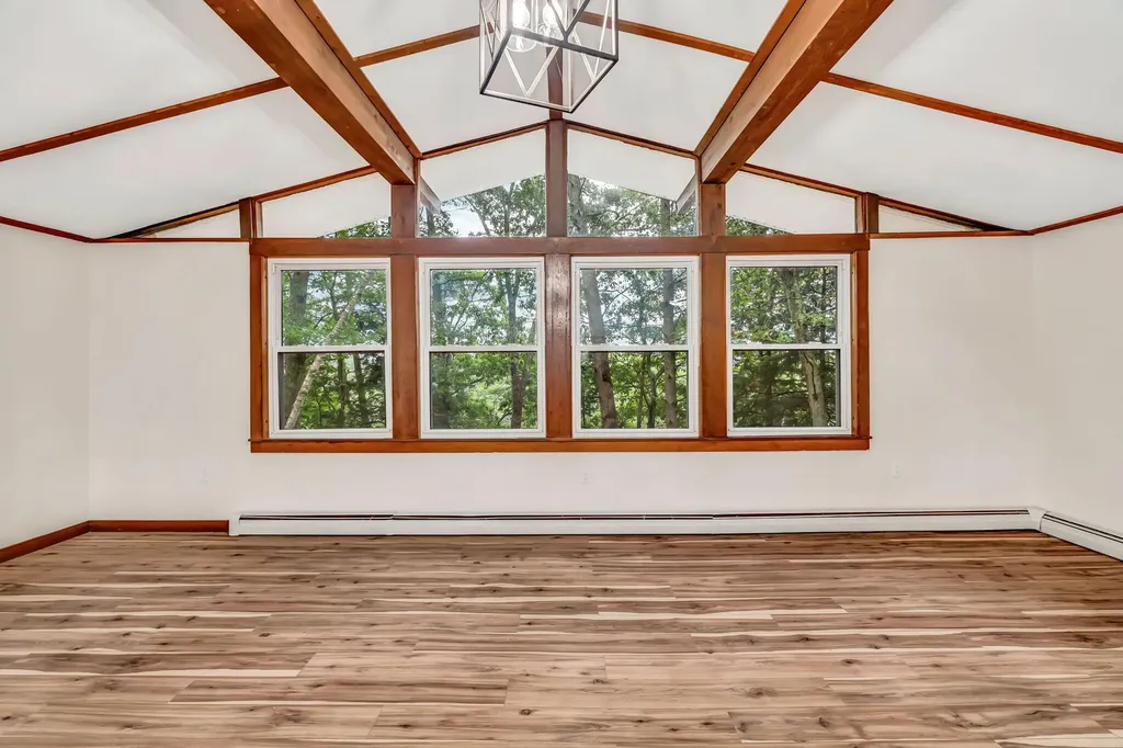 12 Rowell Road Hampden ME 04444