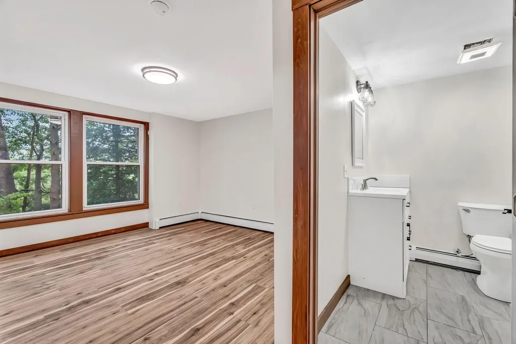 12 Rowell Road Hampden ME 04444