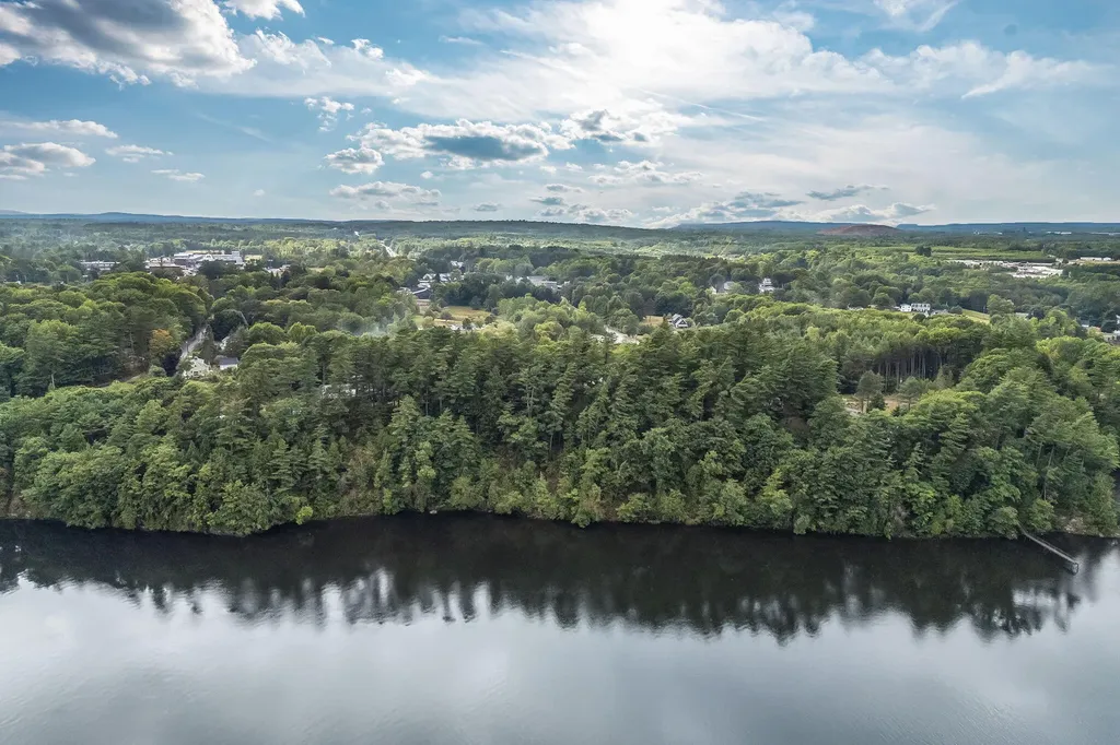 12 Rowell Road Hampden ME 04444