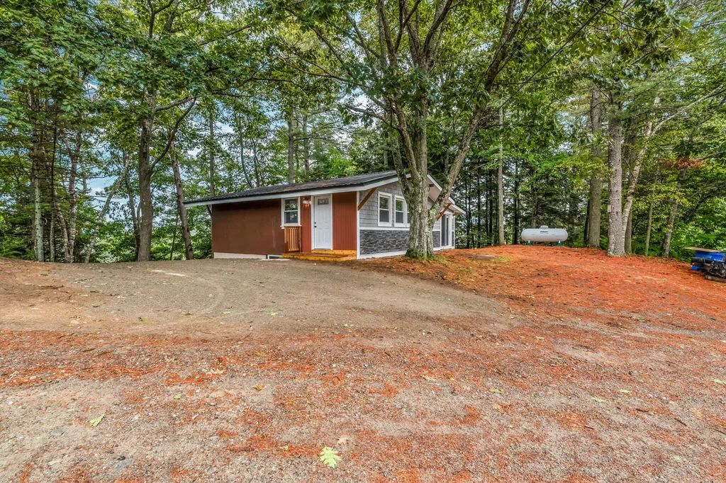12 Rowell Road Hampden ME 04444