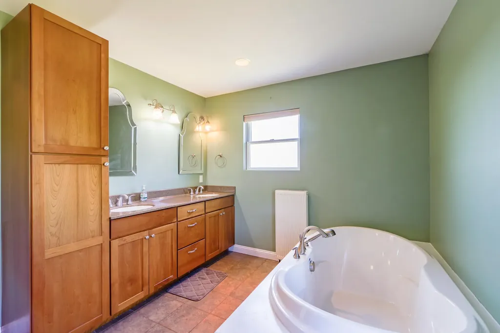 10 Serenity Lane Searsport ME 04974