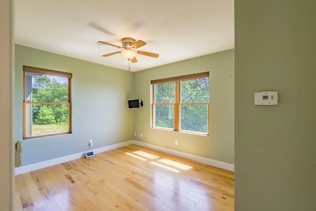10 Serenity Lane Searsport ME 04974