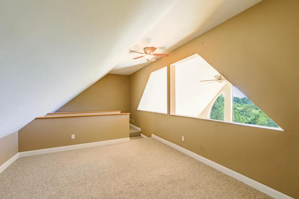 10 Serenity Lane Searsport ME 04974