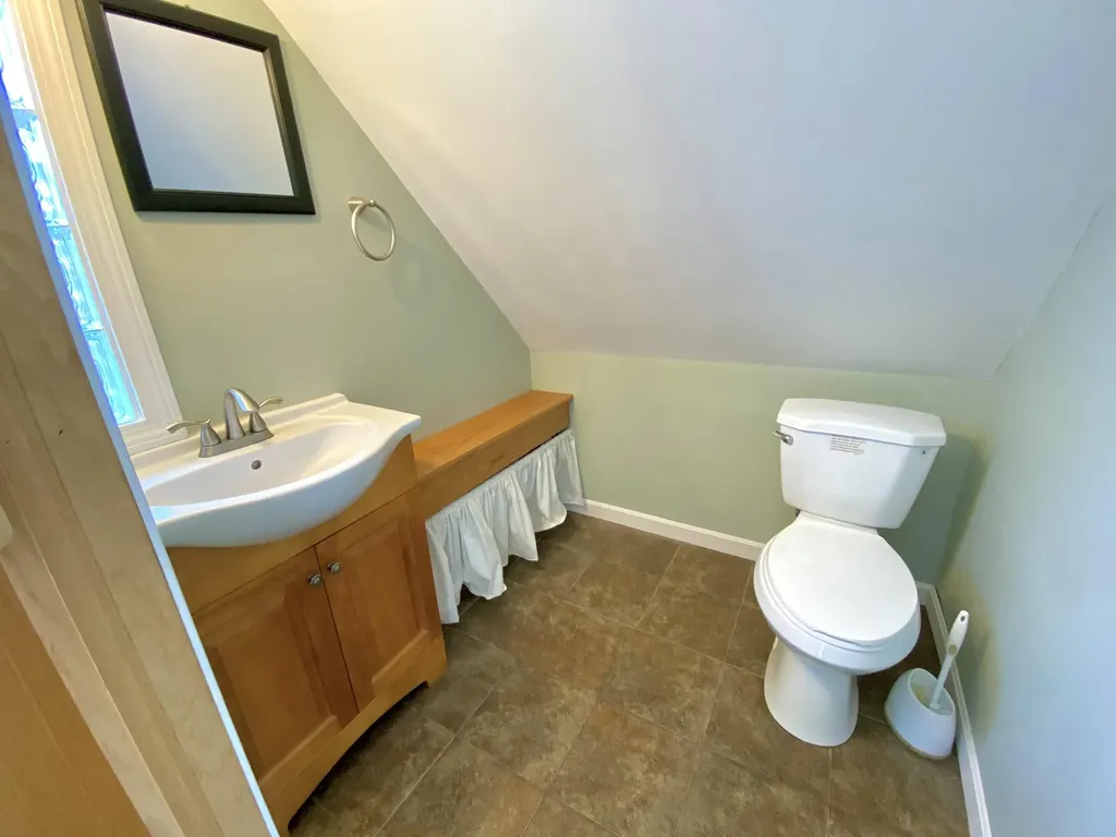 10 Serenity Lane Searsport ME 04974
