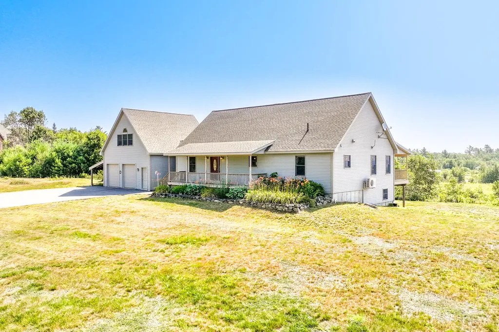 10 Serenity Lane Searsport ME 04974