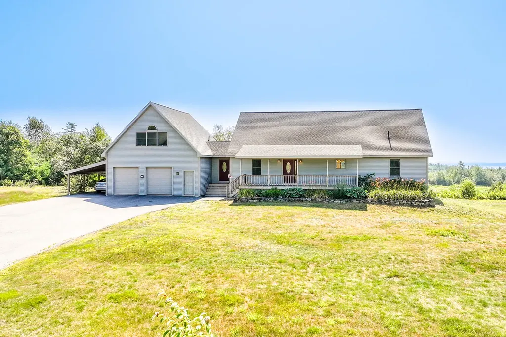10 Serenity Lane Searsport ME 04974
