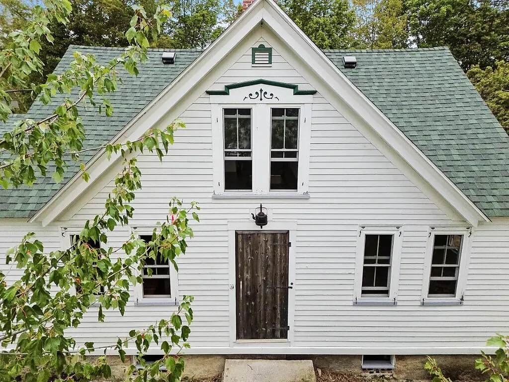 850 Lawrence Road Pownal ME 04069