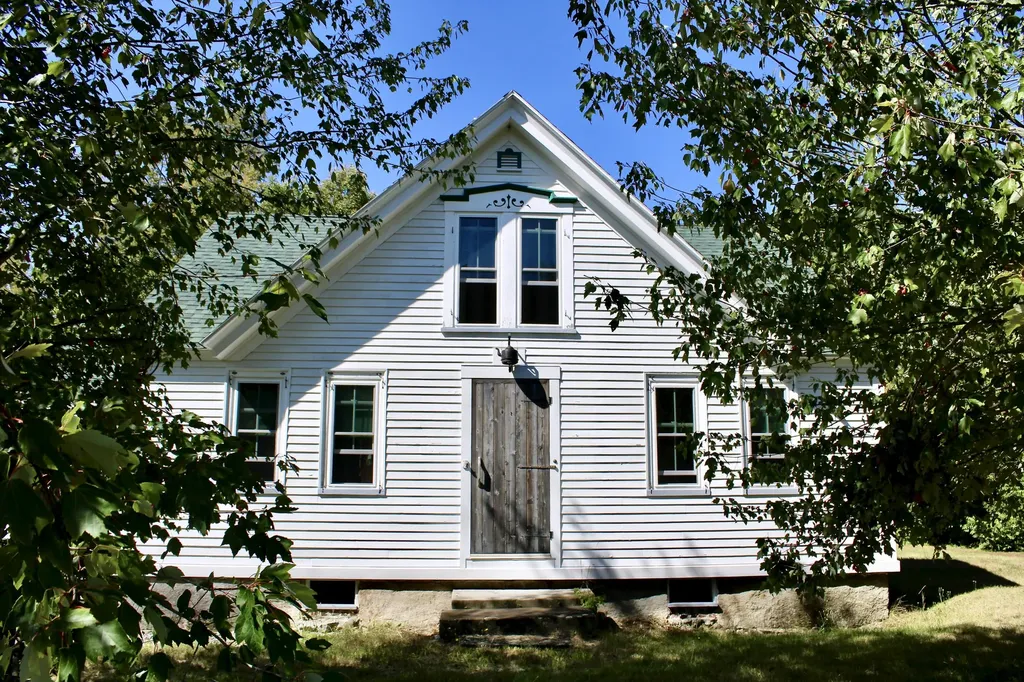 850 Lawrence Road Pownal ME 04069