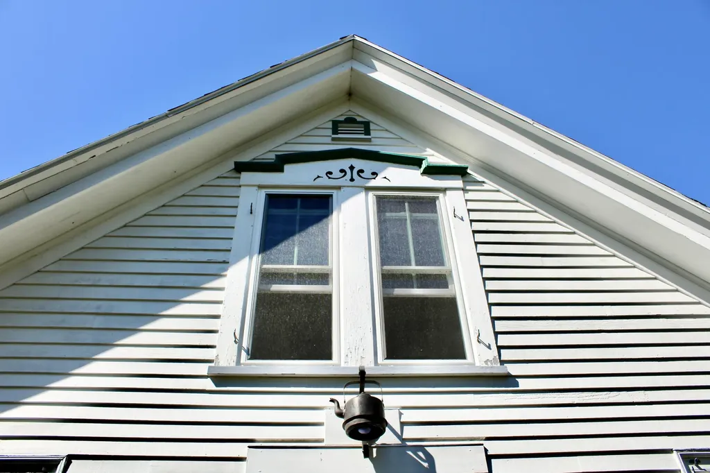 850 Lawrence Road Pownal ME 04069
